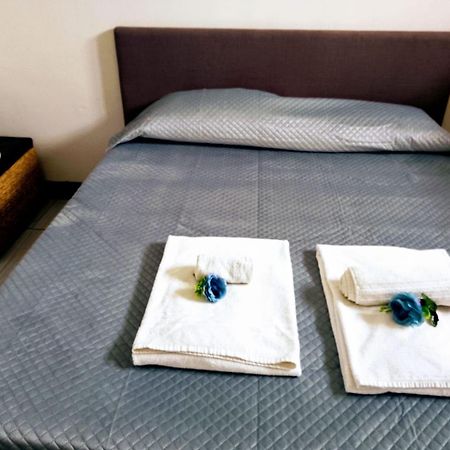 Casa Vacanze Emiliana รากูซา ภายนอก รูปภาพ