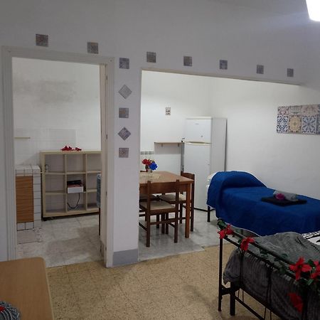 Casa Vacanze Emiliana รากูซา ภายนอก รูปภาพ