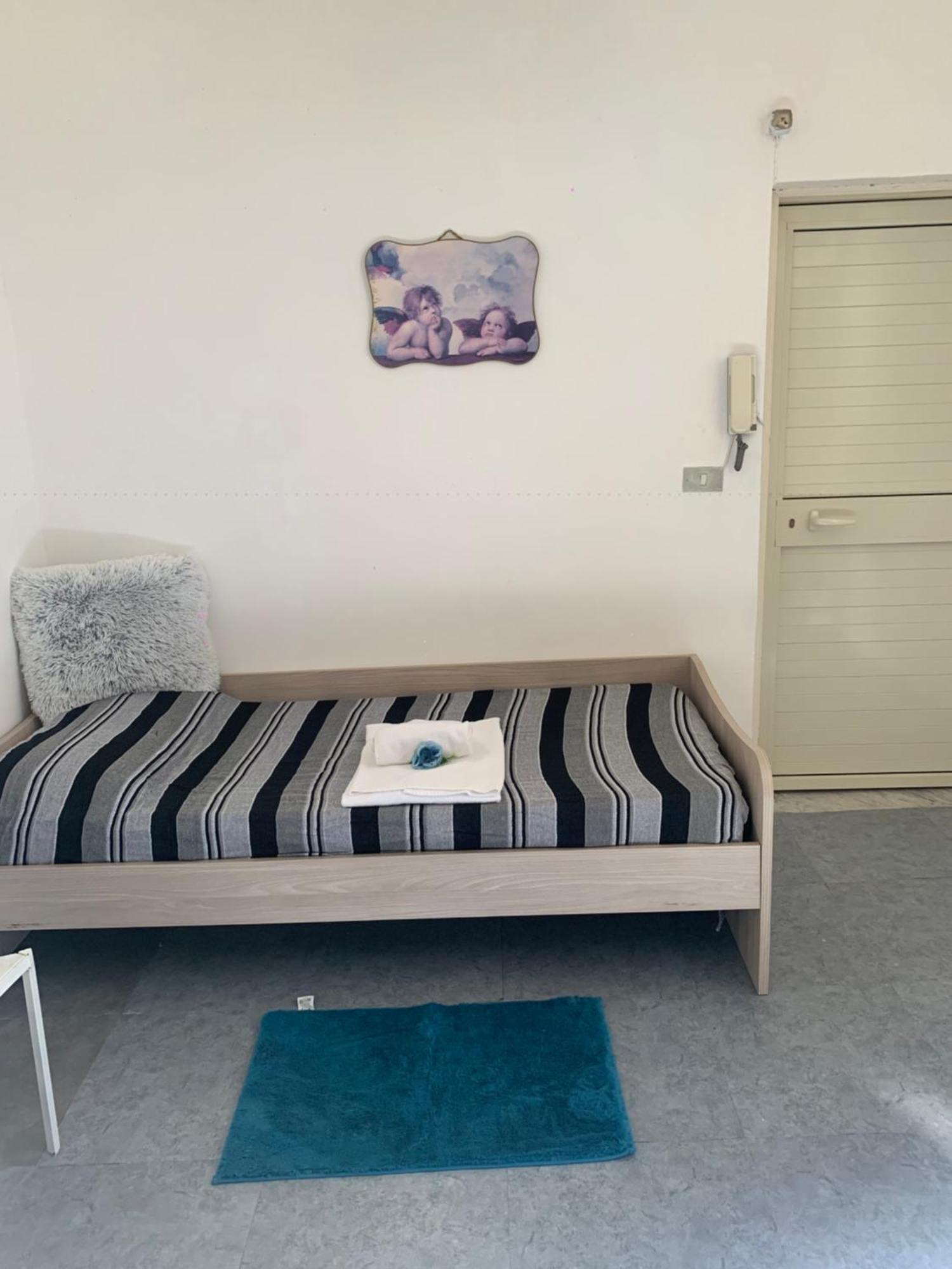 Casa Vacanze Emiliana รากูซา ภายนอก รูปภาพ